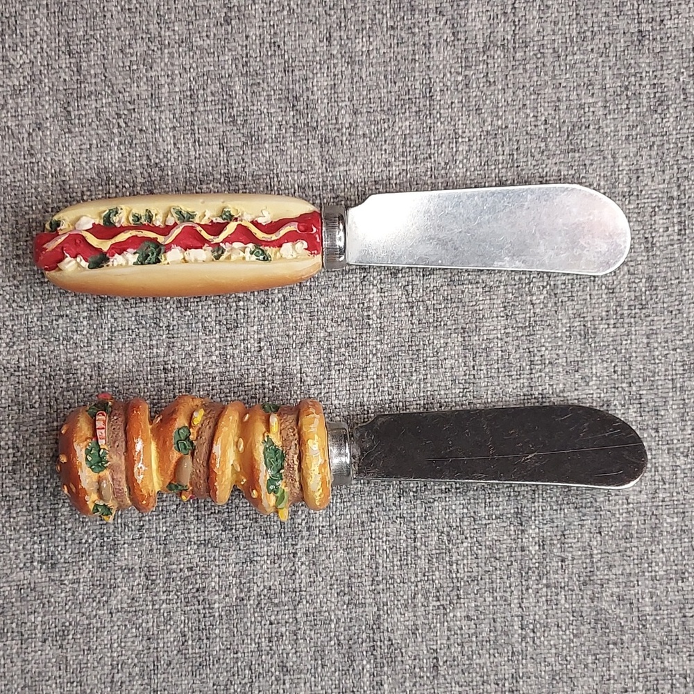 Vintage Novelty Hamburger Hotdog Picnic Butter Cheese Spreaders